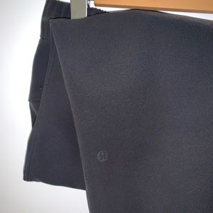 Lulu lemon mid-rise Jogger • Size 2